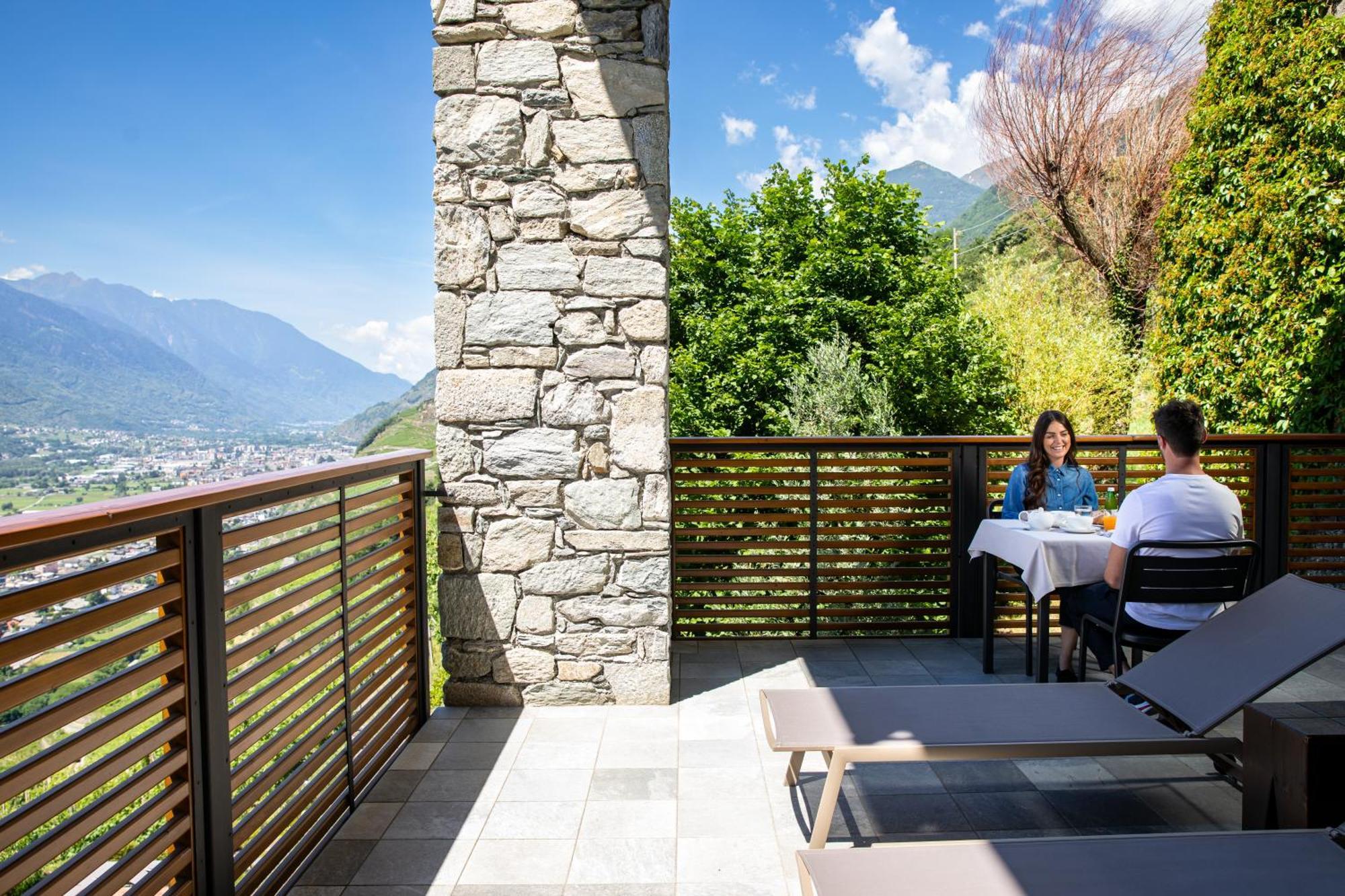 Wine Retici Balzi Hotel
