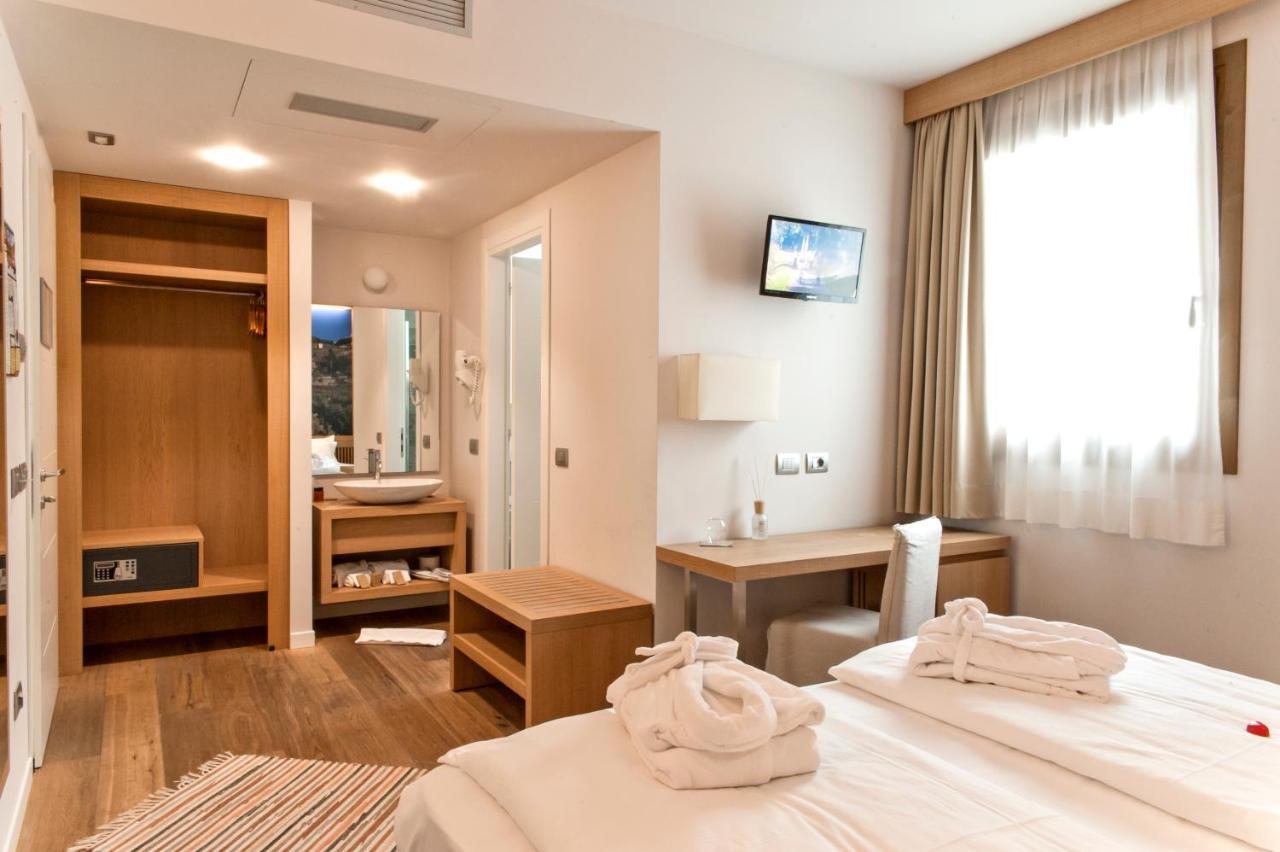 Wine Retici Balzi Hotel Poggiridenti